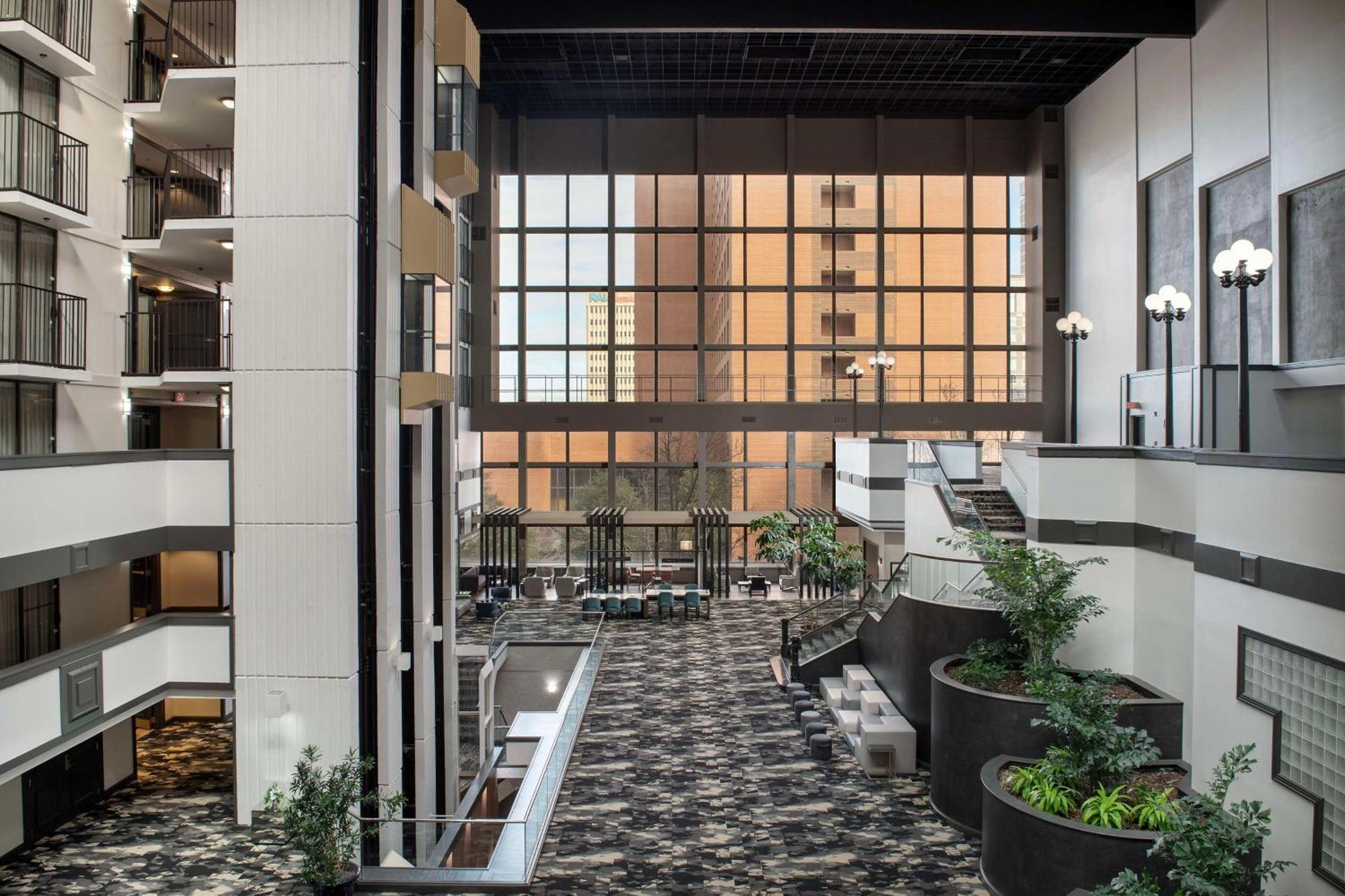 Embassy Suites Уинстън-Сейлъм Екстериор снимка